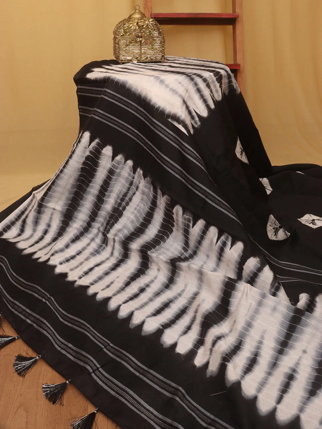 1 Min Ready To Wear - Black And White Shibori Print Semi Tussar Silk Saree
