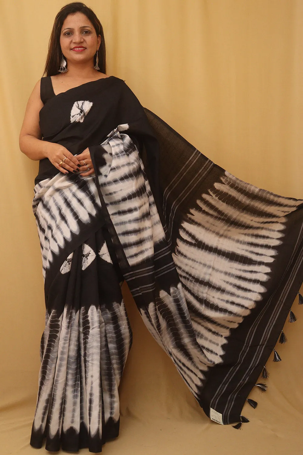 1 Min Ready To Wear - Black And White Shibori Print Semi Tussar Silk Saree