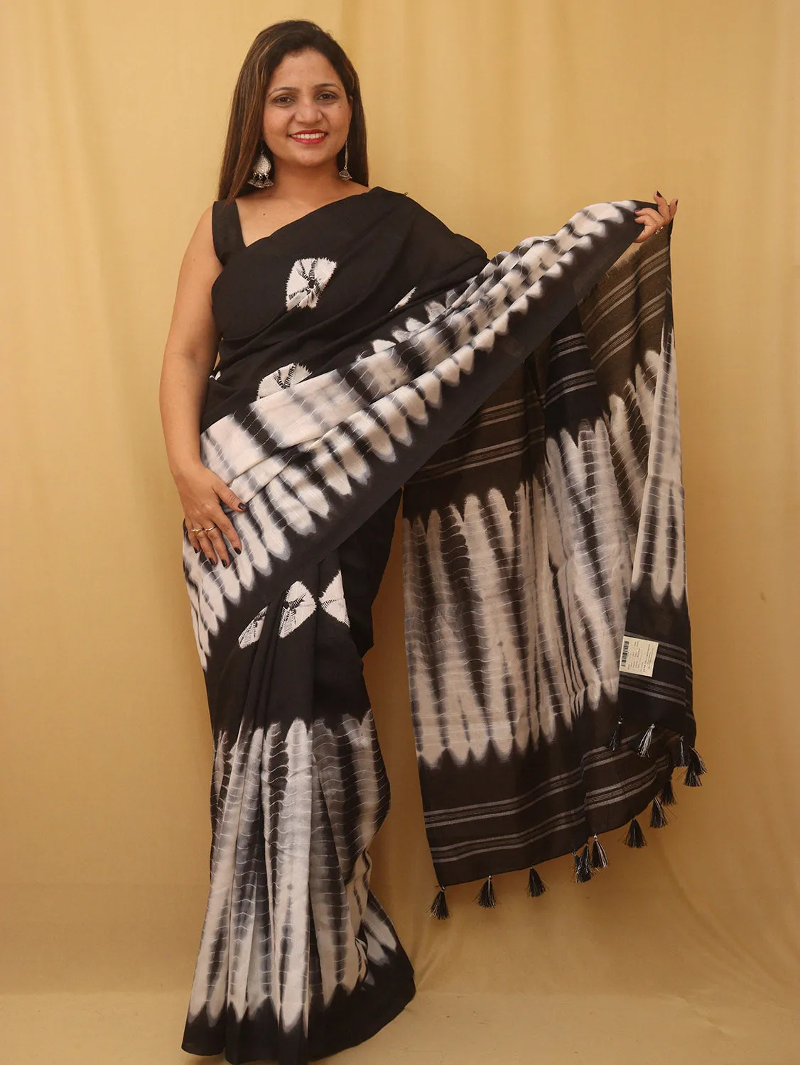 1 Min Ready To Wear - Black And White Shibori Print Semi Tussar Silk Saree