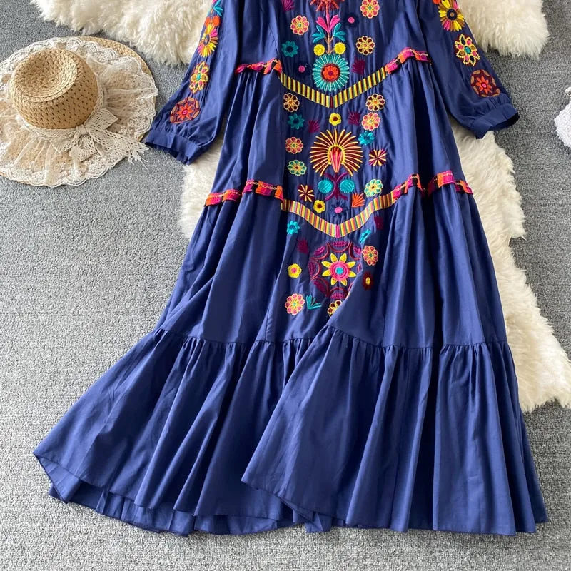 Boho Chic Floral Embroidery Maxi Dress