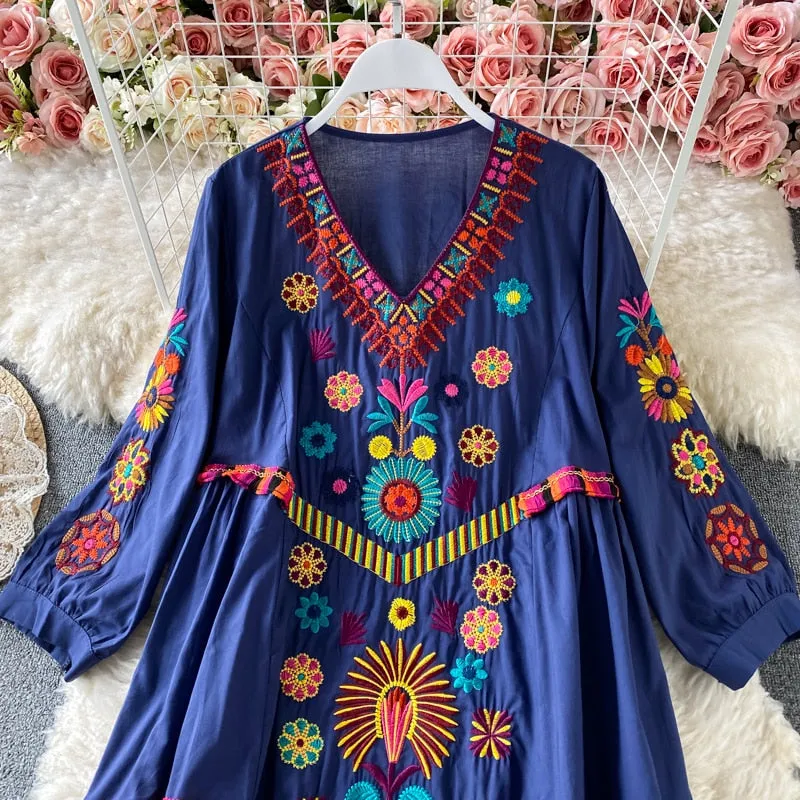 Boho Chic Floral Embroidery Maxi Dress