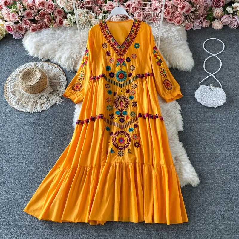 Boho Chic Floral Embroidery Maxi Dress