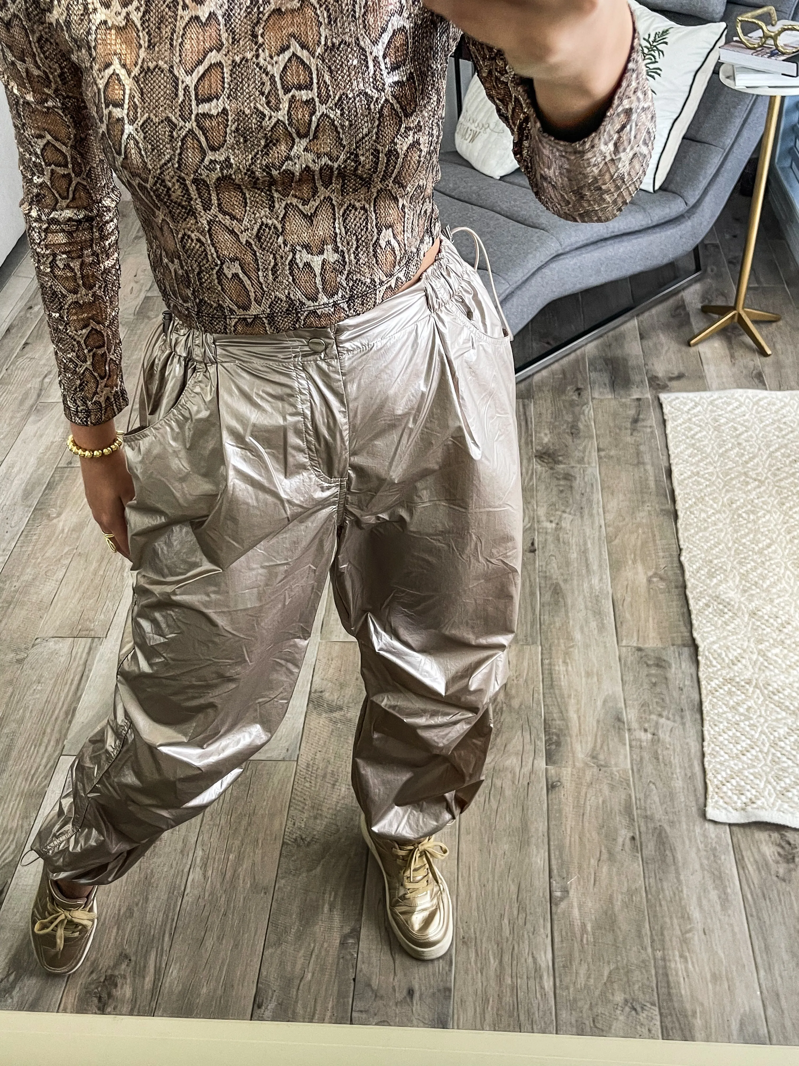 CHAMPAGNE METALLIC PARACHUTE JOGGERS