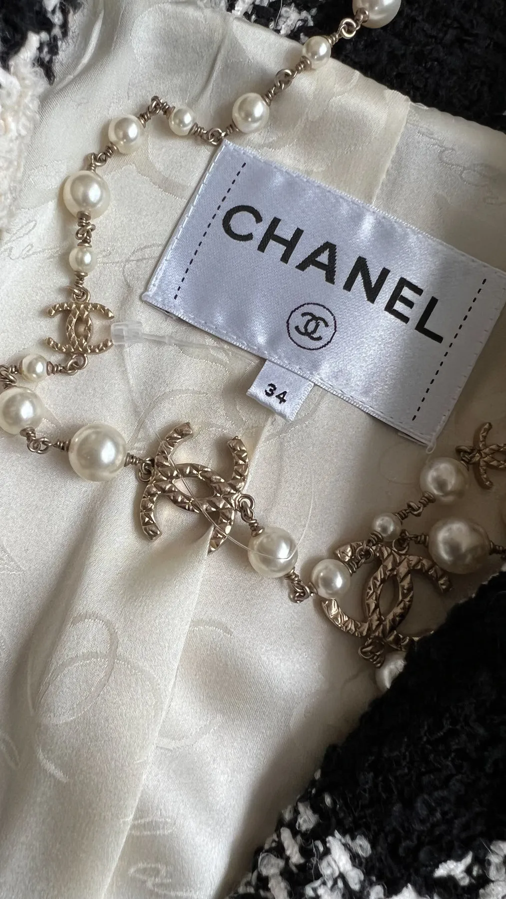 CHANEL 16PF Ivory Black Wool Silk Double Tweed Coat 34 36 38 40 シャネル アイボリー ブラック ウール シルク チェック ツイード コート メンズも！即発