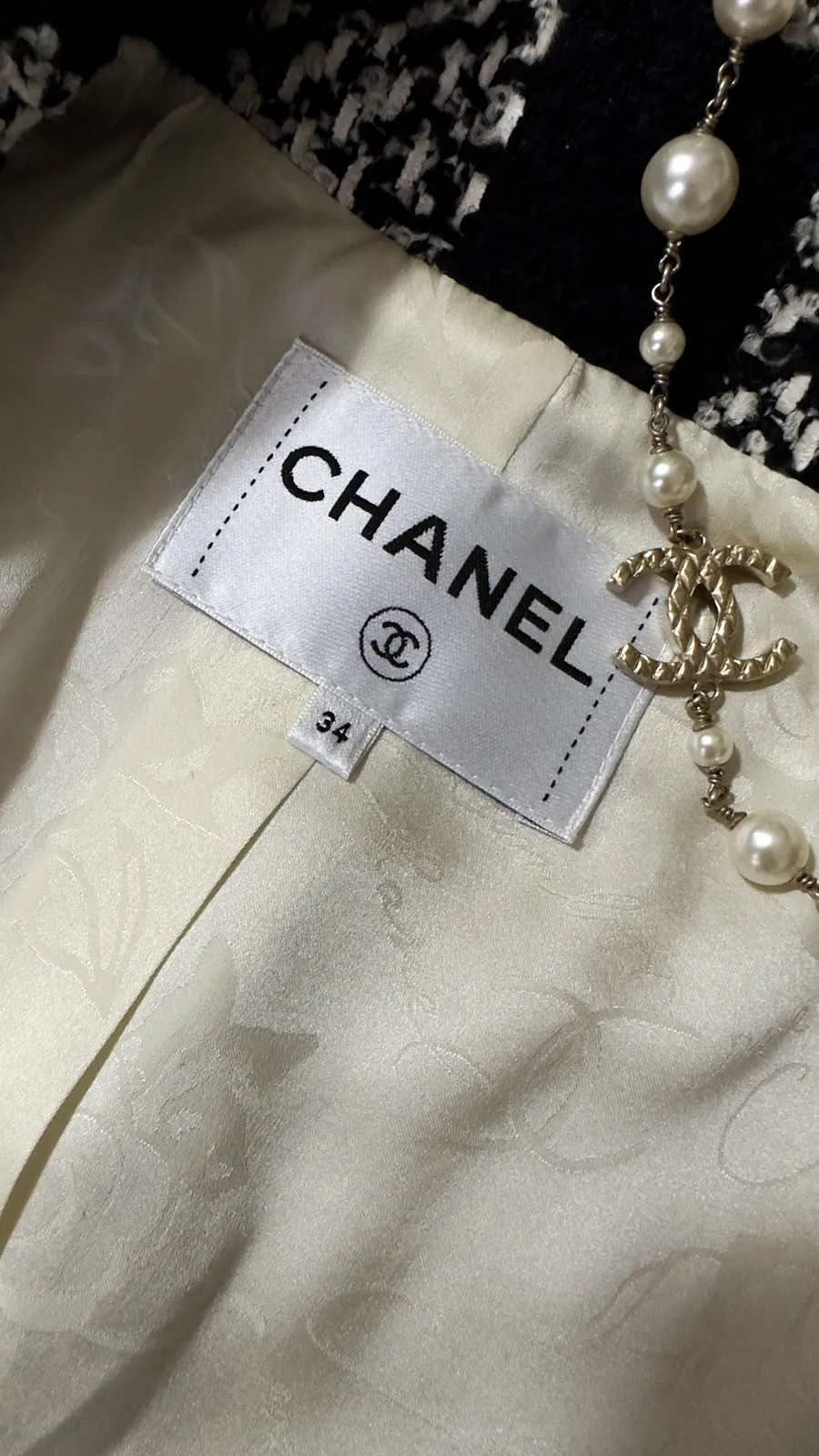 CHANEL 16PF Ivory Black Wool Silk Double Tweed Coat 34 36 38 40 シャネル アイボリー ブラック ウール シルク チェック ツイード コート メンズも！即発