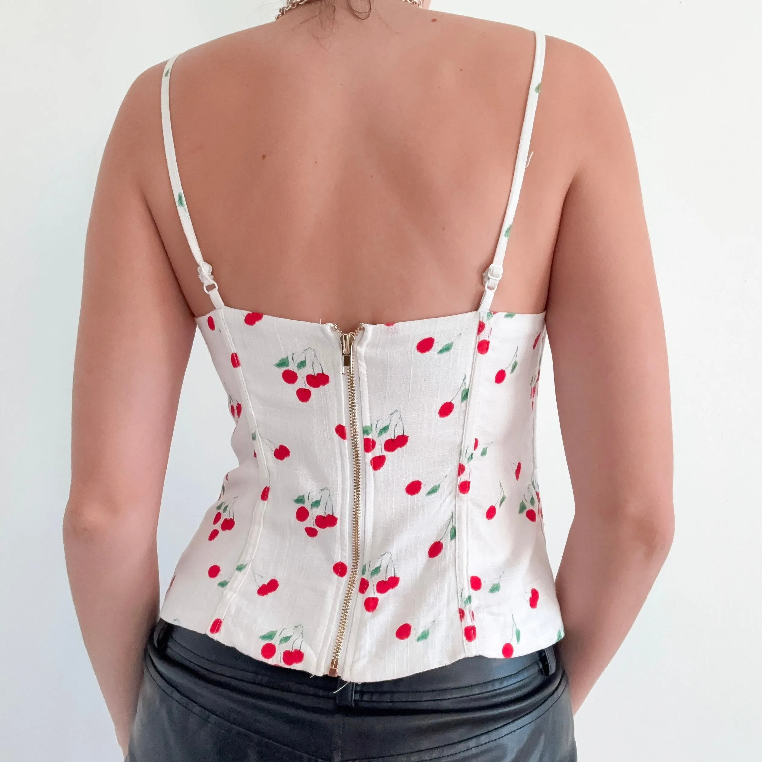 Contemporary White Cherry Bustier / SZ S