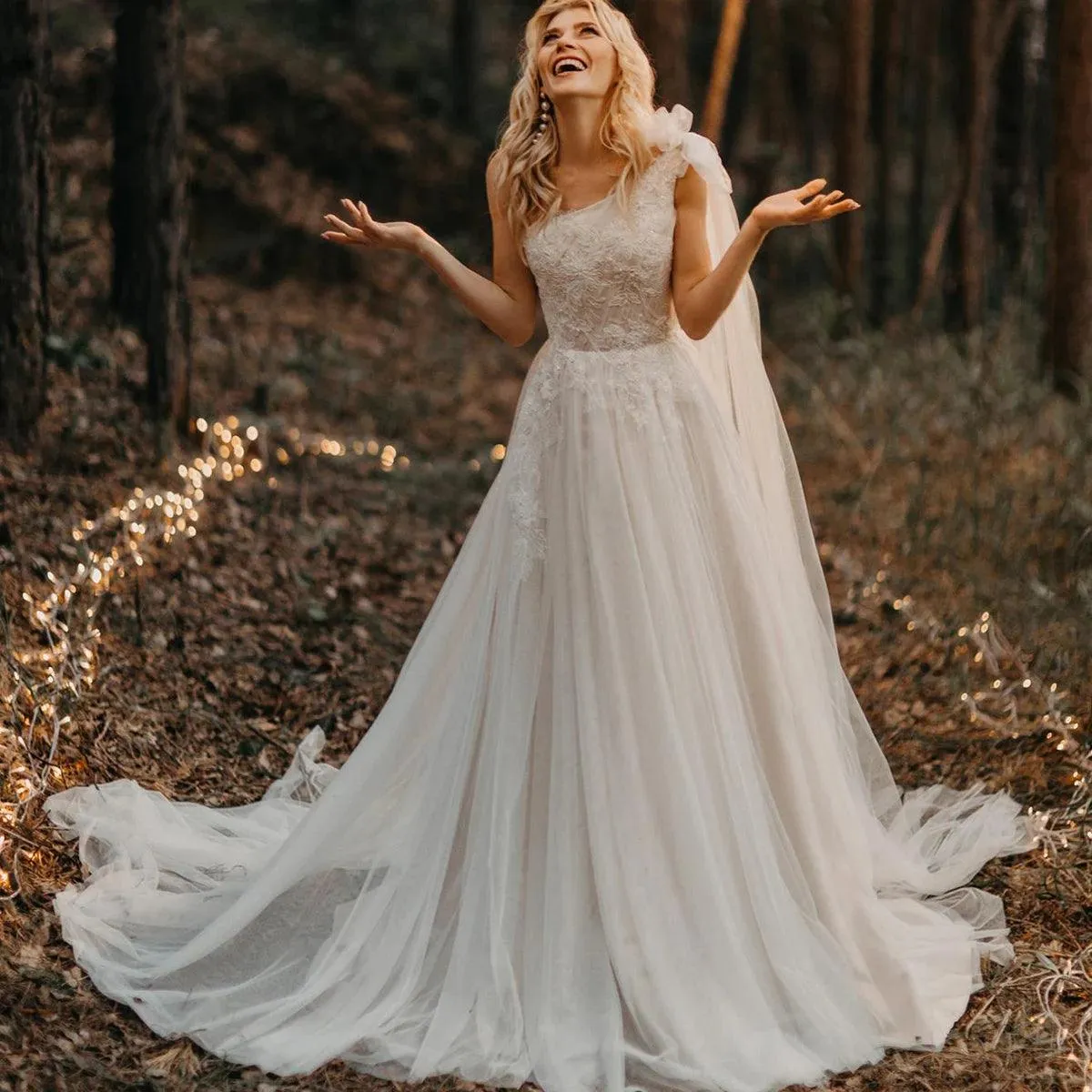 Custom One-Shoulder Ruched Tulle Beach Boho Wedding Dress with Beading & Floral Applique©