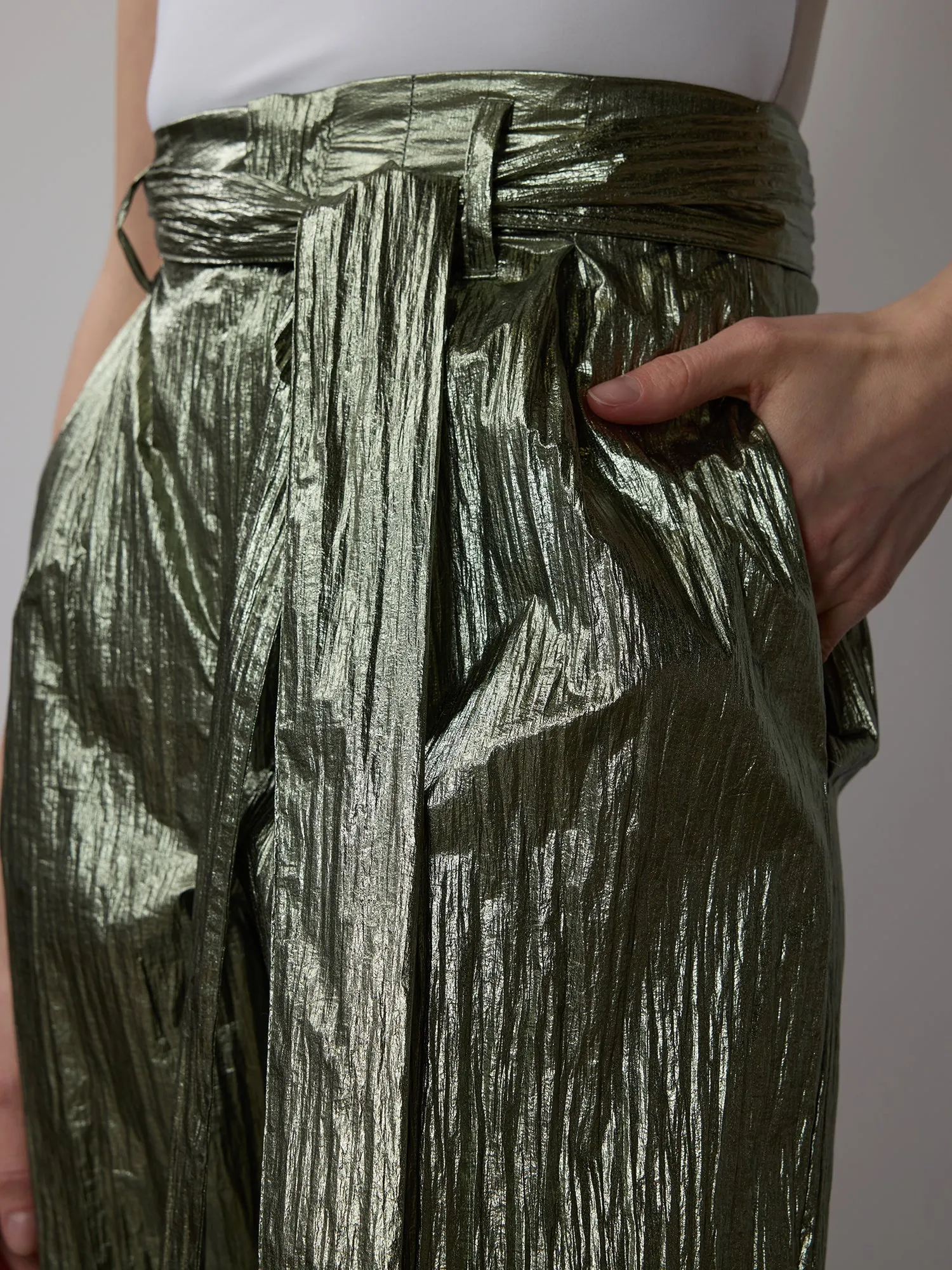 Metallic Crinkle Cropped Pants