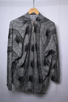 Quiz Black and White Winter Blouse (Large)