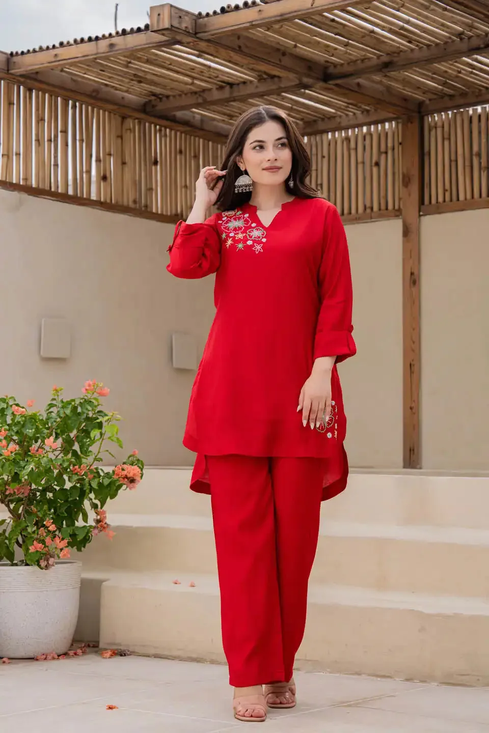 RED EMBROIDERED KURTA SET WITH STRAIGHT PANTS