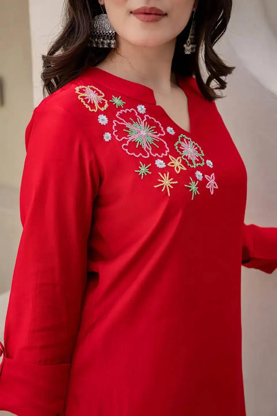 RED EMBROIDERED KURTA SET WITH STRAIGHT PANTS