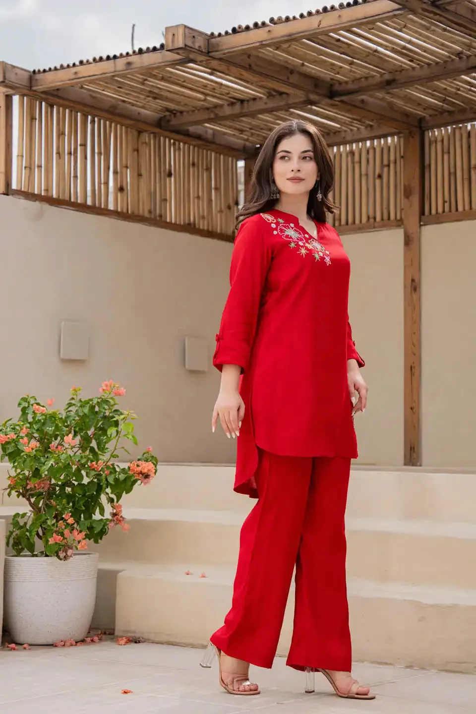RED EMBROIDERED KURTA SET WITH STRAIGHT PANTS