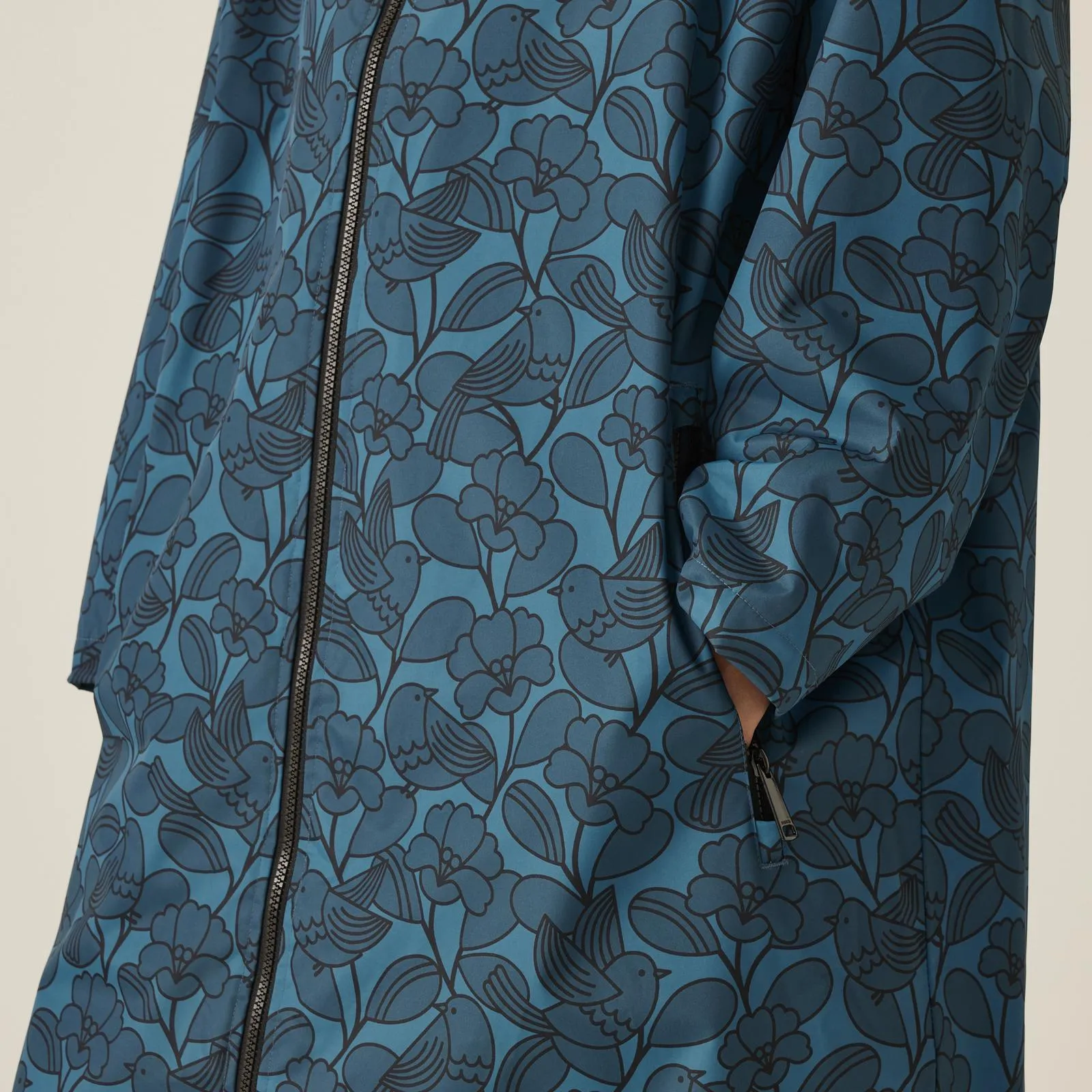 Regatta Womens Orla Kiely Waterproof Fleece Lined Changing Robe