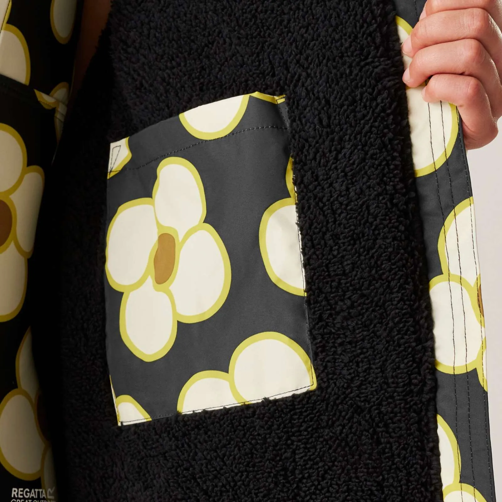 Regatta Womens Orla Kiely Waterproof Fleece Lined Changing Robe