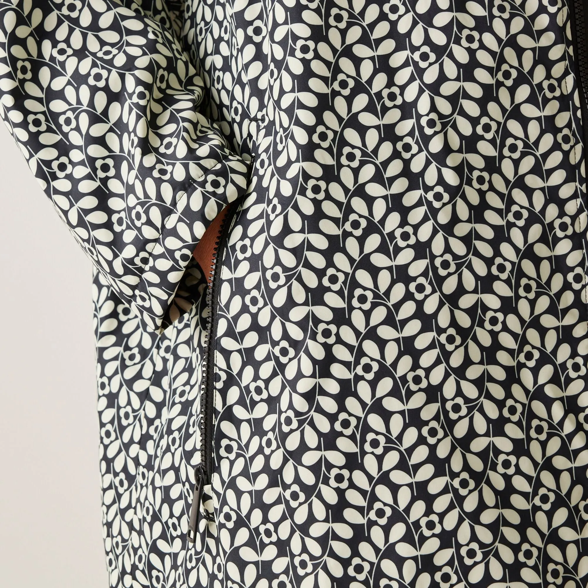 Regatta Womens Orla Kiely Waterproof Fleece Lined Changing Robe