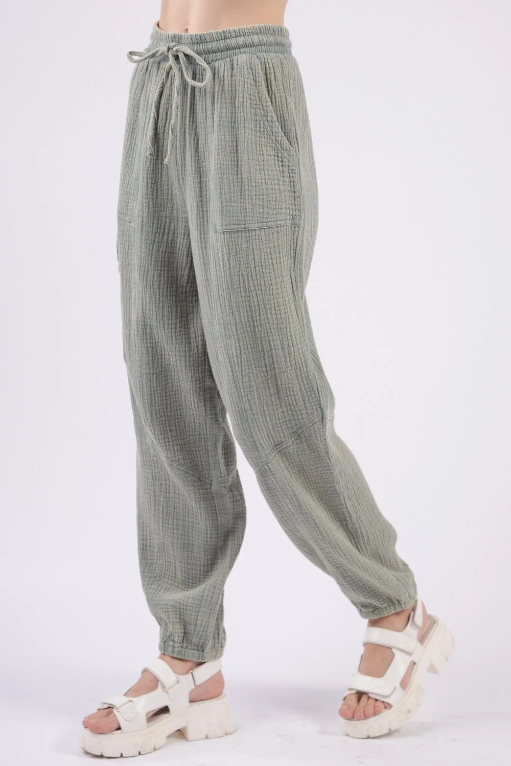 Washed Cotton Gauze Cargo Joggers in Sage
