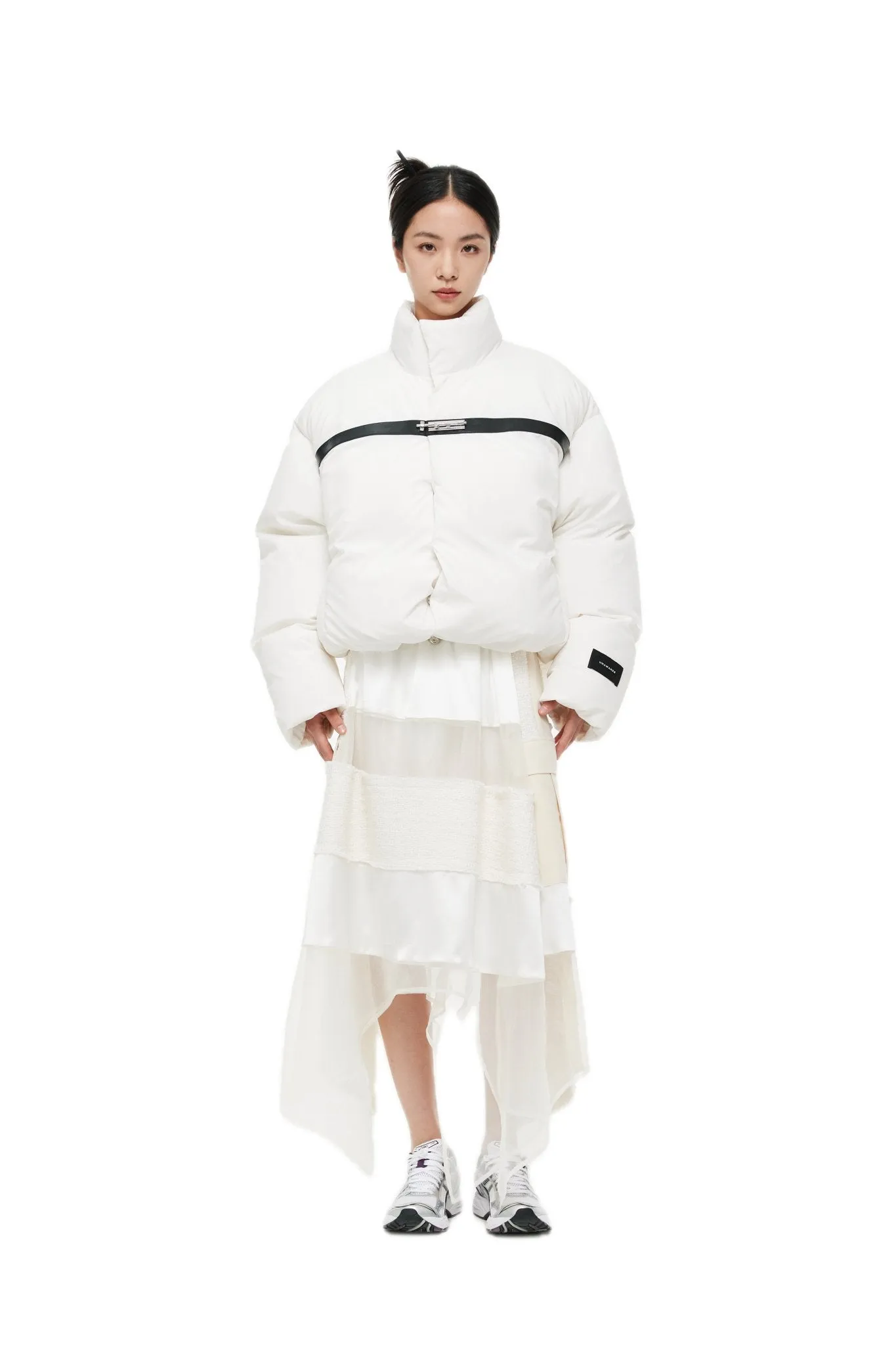 White Customized Bolt Buckle Geometric Contrast Down Jacket